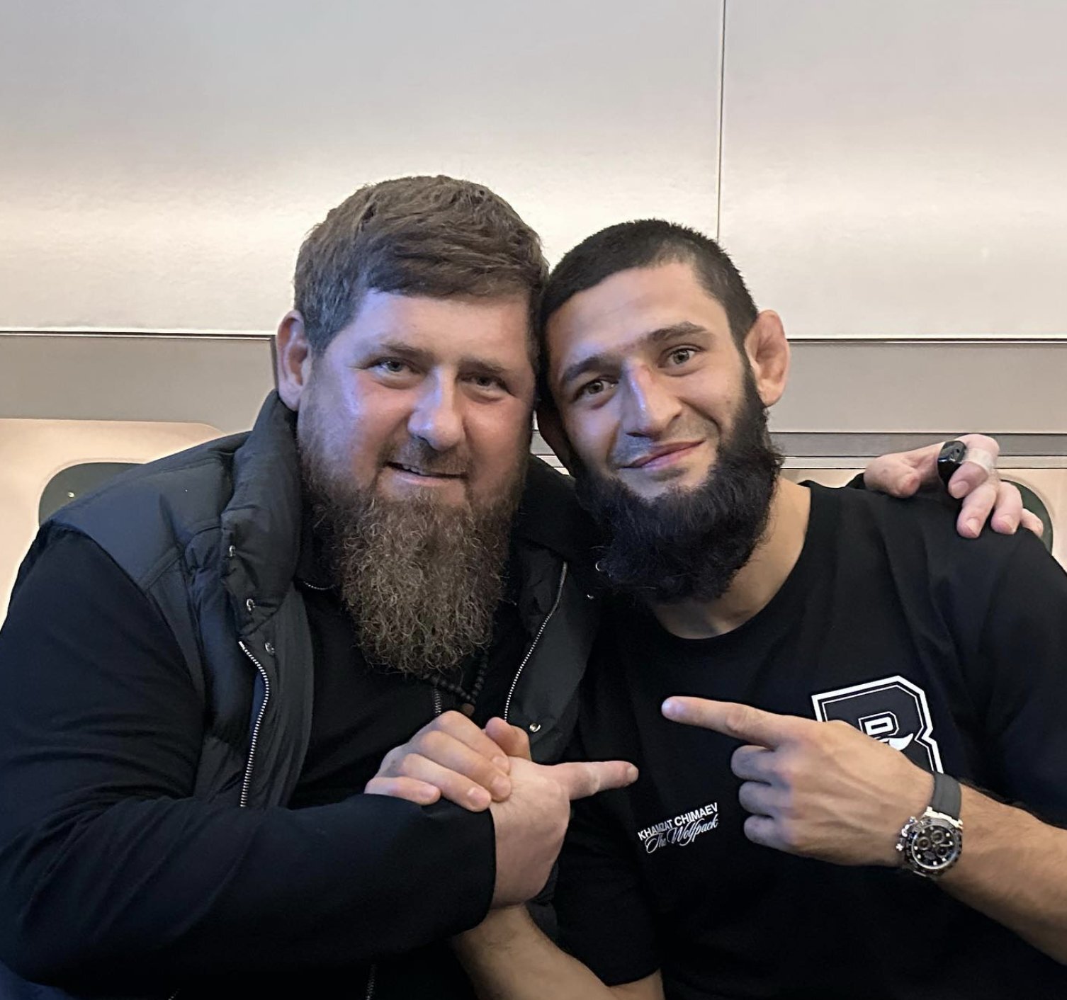 რამზან კადიროვმა ხამზატ ჩიმაევი დაასაჩუქრა 